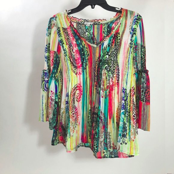 Spense Tops - EUC Spense Boho Multi Color Light Weight Bell Sleeve Top Wms Size S/P